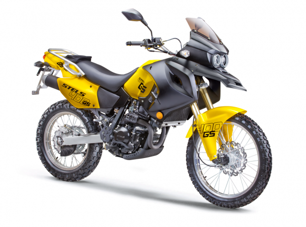 Компания Stels презентовала новый мотоцикл для легкого бездорожья.