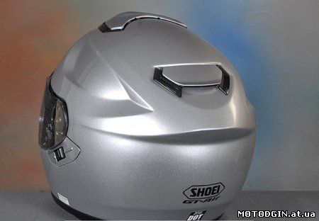 Шлем компании Shoei