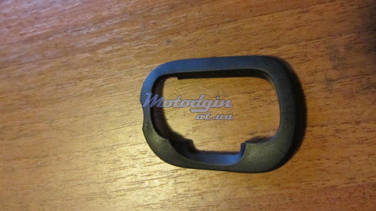 Уплотнительная резинка тормозной машинки хонда дио.