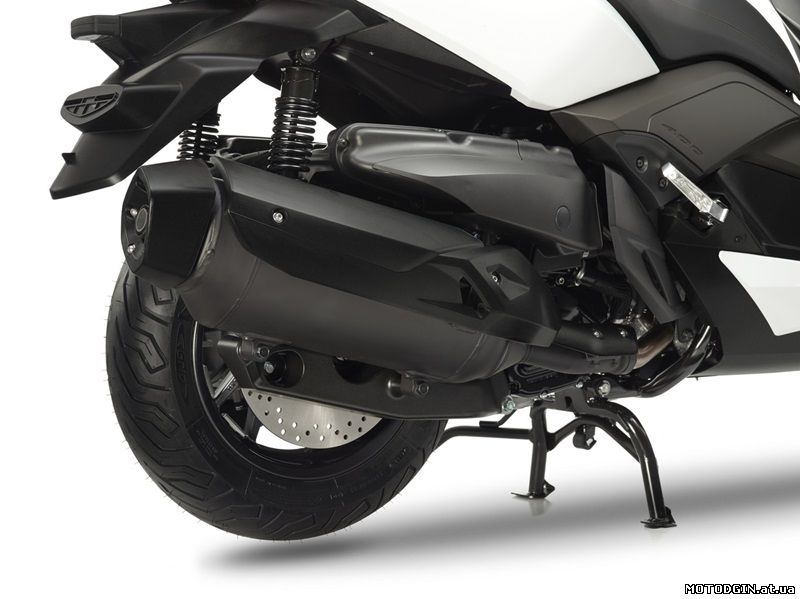 Yamaha X-Max 400 Yamaha презентовала новый X-max 400